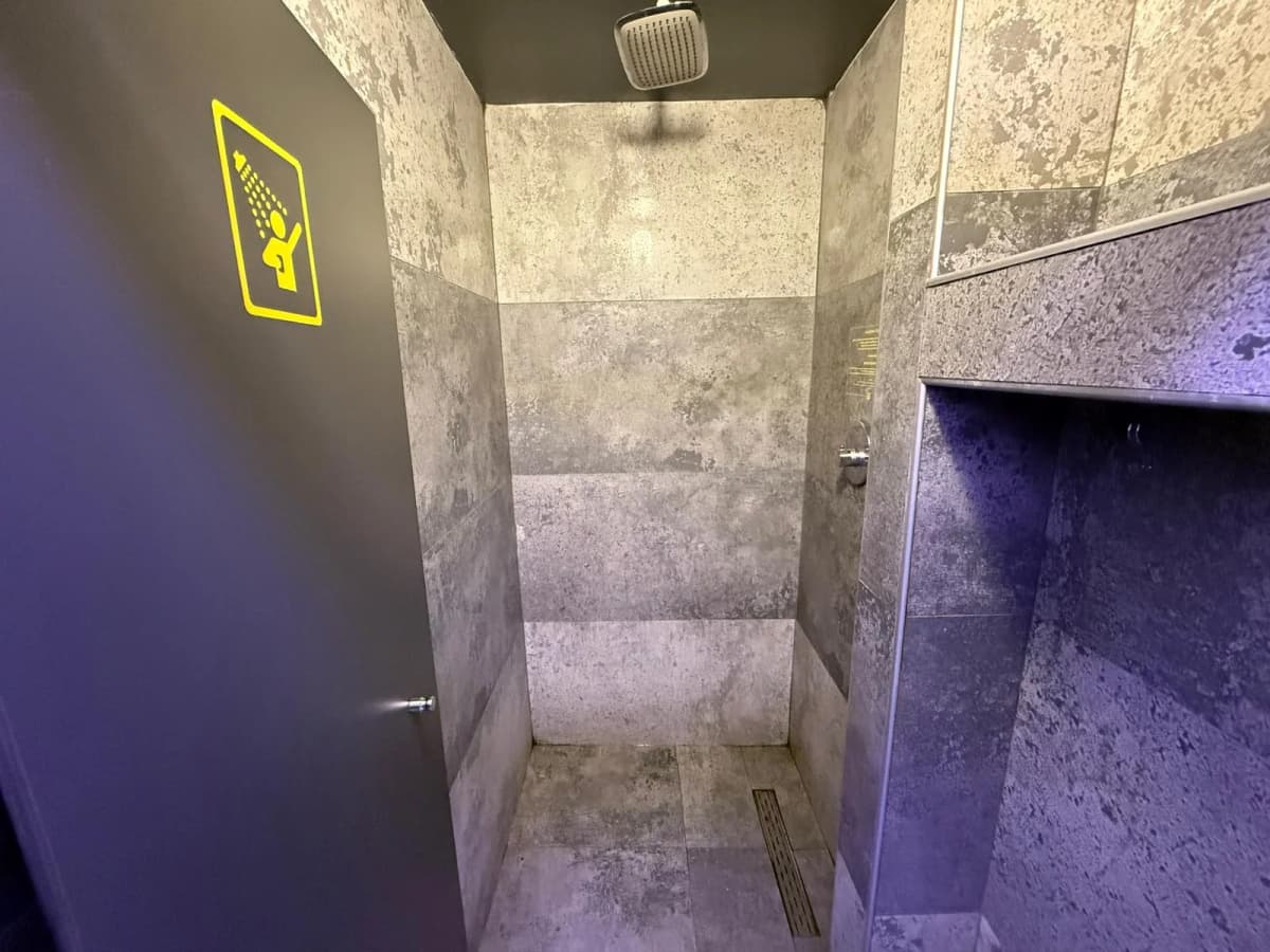 Hijyenik Kat Banyoları ve Duş Kabinleri